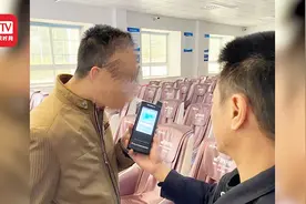沙雕系列！小伙跟朋友聚餐预祝科目二必过 次日酒没醒被取消资格视频封面