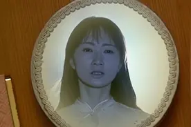 男子从墓中拿出一面镜子，送给心爱的女子，不料引发悲剧！视频封面