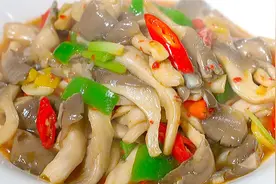 教你做道成本不到10元的下饭菜，素炒蘑菇，做法简单，营养美味视频封面