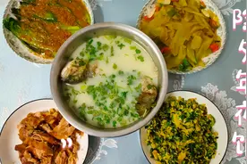 除夕年夜饭，准备了四菜一汤，青青和老公在这里祝大家：牛年大吉视频封面
