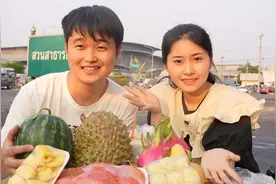 泰国水果有多便宜？西瓜、芒果、菠萝蜜都是几块钱，实现水果自由视频封面