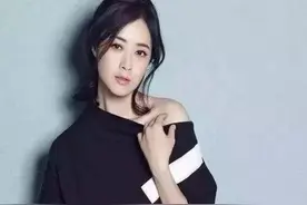 年近四十的蒋欣被爆料其实早就已经结婚，老公竟然就是初恋情人视频封面