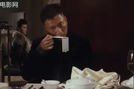 毒战：张雷笑着说昌哥，这东西我只卖，不碰的，碰了对脑子不好的视频封面