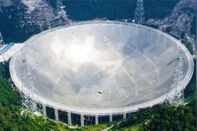领先全球，中国耗资11.5亿，建造“中国天眼”，它到底用来干啥？视频封面