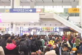 D2248重庆北到杭州东动车上随拍，路上有雪景视频封面