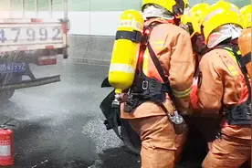 上海长江隧道演练火中大逃生，8横27纵安全通道首次揭秘视频封面