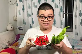 小伙137天减肥41斤多，网友经常问能不能吃辣椒，一看热量这么低