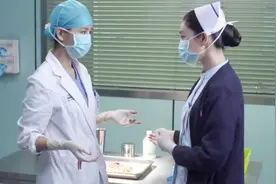 进修医生检查胎盘看出产妇大出血原因，主刀医生慌了