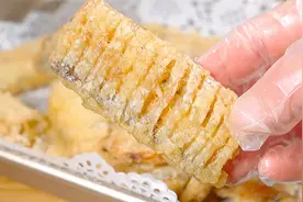 教你一道年夜饭必备菜炸带鱼腰缠万贯，做法简单学着容易，好彩头视频封面