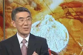 老年人患了前列腺增生，能够根治吗？专家现场解答视频封面