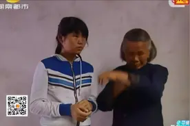 寻情记：坚强女孩寻找失踪母亲视频封面