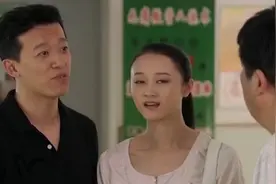 警察到医院办案，竟发现女儿再看妇科，当场起了疑心视频封面