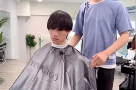 男生脸型偏长面貌清秀，留五个月挑战烫羊毛卷，改造后帅的不一般