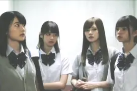 惊悚：4个少女去医院看望老师，电梯一开一关感觉多出来一个人视频封面