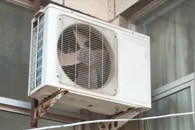 空调外机日晒雨淋，要不要遮一下？多亏维修师傅提醒，早知早受益视频封面
