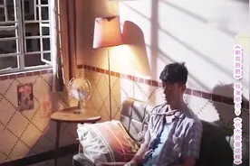 《脱皮爸爸》导演MV欣赏，歌曲也太好听了，莫名有凄凉感！视频封面