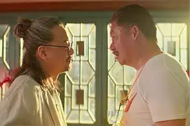 这部剧中的男人都怎么了？一个个贱嗖嗖的不说，还有点取向问题？