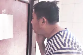 老公打麻将一夜未归，媳妇门口贴张纸，从此老公再也不敢打麻将了视频封面