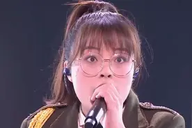 好声音年度最尴尬冠军，翻唱《浮夸》被吐槽，网友：听原唱吧！