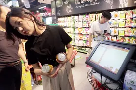 走了南方几十个城市发现：最牛服务区竟然在江西，大伙觉得呢？视频封面