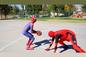 蜘蛛侠打篮球是个什么水平？视频封面