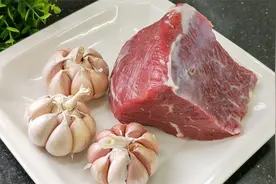 1块牛肉3个蒜，这做法我家孩子百吃不腻，鲜嫩爆汁，一口一粒过瘾视频封面