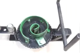 铁艺师傅只花几十块材料费，自制价值上千元的产品，太有创意了视频封面