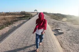 宝妈来到阿曼，终于理解穆斯林的女人为什么要全身都包裹住头巾了