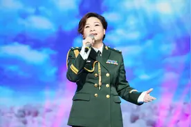 登上春晚爆红的歌手现状：李琼功成名就，而她远嫁国外不幸去世视频封面
