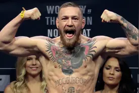 【MMA】一拳超过800斤！这就是UFC最嚣张拳王嘴炮的力量！视频封面