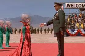 人类一心要和外星人交朋友，却被外星人耍得团团转，爆笑科幻电影视频封面