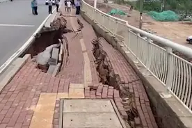 长沙凤羽湖大桥桥面发生垮塌：现场已实施交通管制，正在抢修