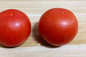 最近很火的番茄炒饭做法，十几分钟出锅，连吃三碗都不够，真过瘾