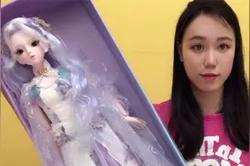 460元买一个超大的BJD芭比娃娃，半个人高，太美了