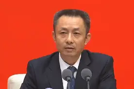 退役军人的光荣象征！退役军人事务部：优待证已完成制证856万张视频封面
