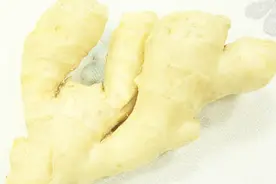 宝宝头发少，家里老人建议用生姜生发可靠吗？听听专家怎么说视频封面