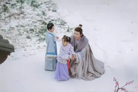 宁安如梦：白鹿嫁给张凌赫为妻，婚后生下龙凤胎，一家四口太幸福