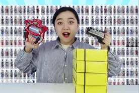 开箱奥特曼胶囊大盲盒，开出神秘胶囊，还融合出捷德最强形态视频封面