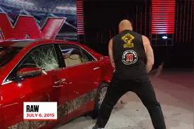 WWE：大布最凶猛的时刻，血溅赛场，画面太血腥了视频封面