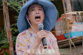 黄绮珊参观北京胡同，有感而发献唱《我的美丽》，动人心弦