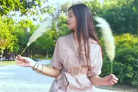 一首夫妻情歌《玉米地里会情郎》，好肉麻，不管有没有结婚来听听视频封面