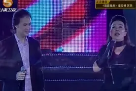 怀旧：童安格苏芮合唱《请跟我来》，实力唱将开口就不一般！视频封面