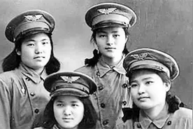 1950年供给制下的连长月津贴9.5元，1955年薪金制后的月工资99元视频封面