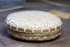 用竹子做了两个小小的蚕匾，可爱之极，一起来看看制作过程吧！视频封面