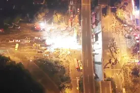 无锡高架坍塌被压车辆中3人全部死亡 事故至少致3死2伤视频封面