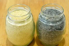 纯手工芝麻盐，简单2步在家就能做，香味浓郁不发苦，卷着吃真香