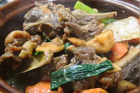 广州家常菜太容易学了，加上这几样东西，羊肉煲就不会上火了！