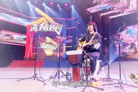一个人就是一支乐队！乐器大牛一人同时演奏八种乐器，惊呆现场视频封面
