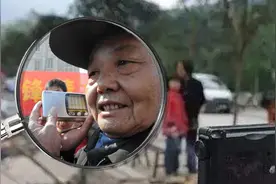 08年汶川，中国军方在全国凑齐17万台收音机，起到了什么用处