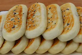 两根山药一碗面，教你做好吃的发面小饼，香甜可口不油不腻